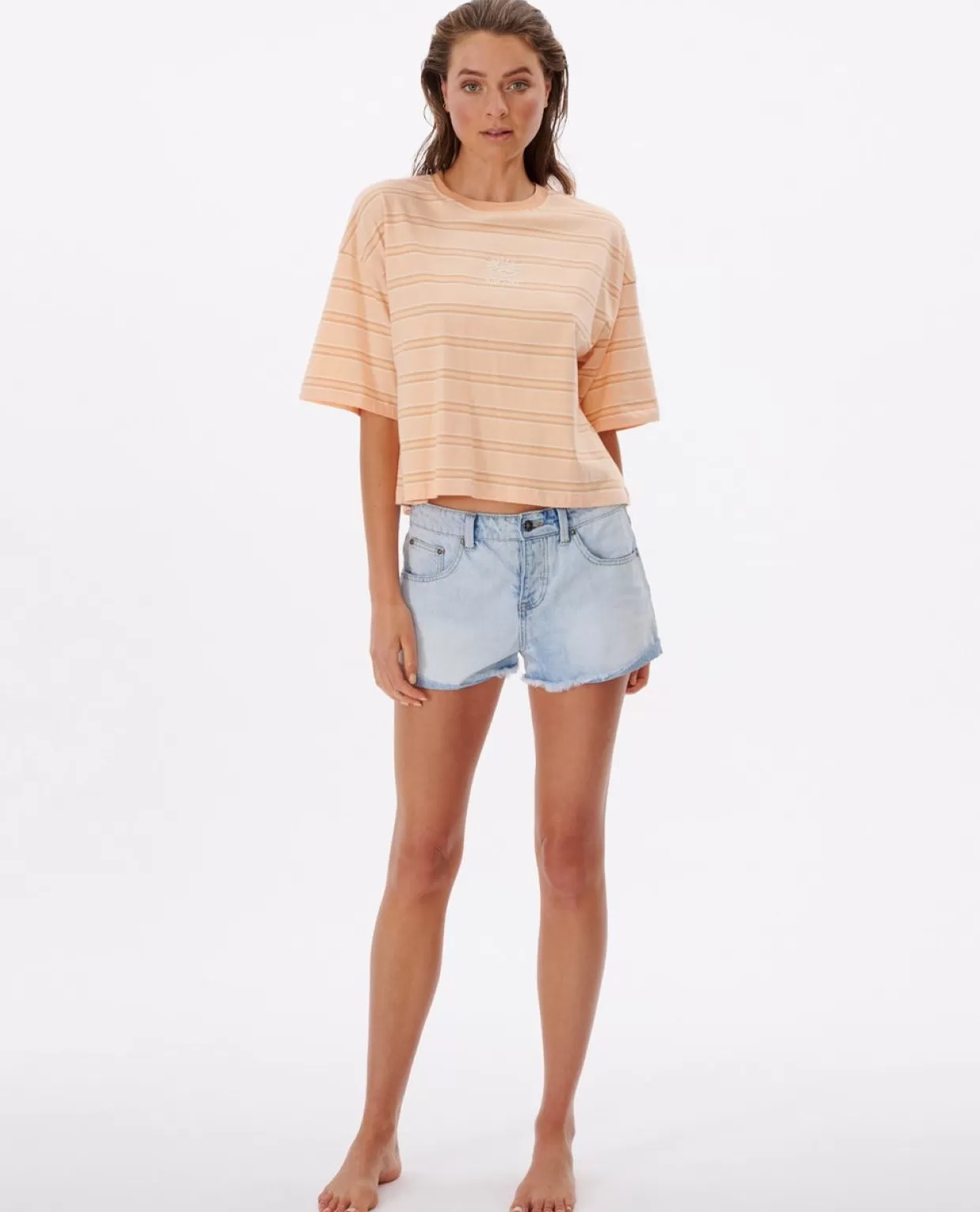 Best Sale Waves Heritage Crop Tee Women Tees & Tanks